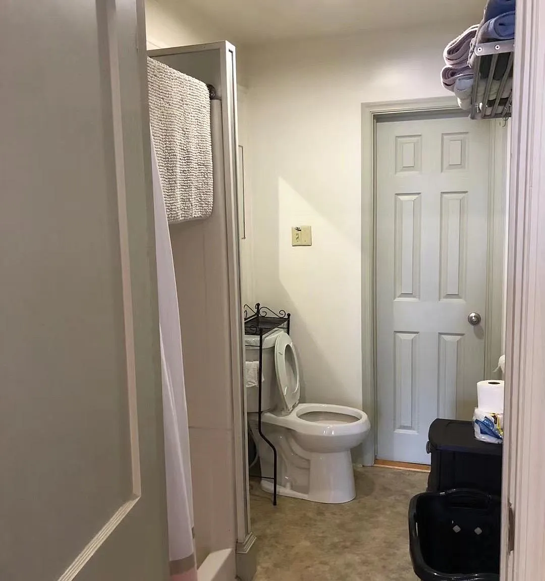 Studio, 600 sqft, $1,900 — Photo 2