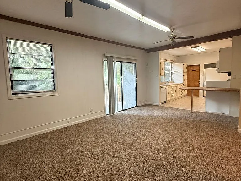 5725 E University Ave — Photo 10