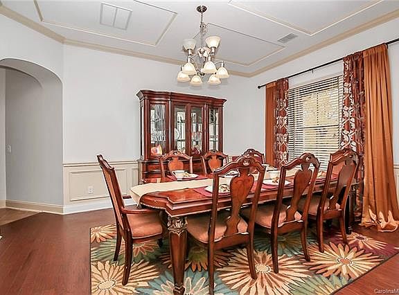 4th image of 7410 Spice Bush Ct