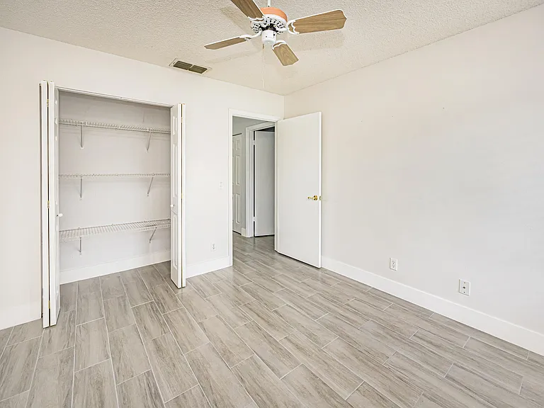 5148 Rosen Blvd — Photo 44