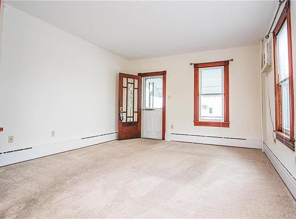 5th image of 1621 Washington Ave