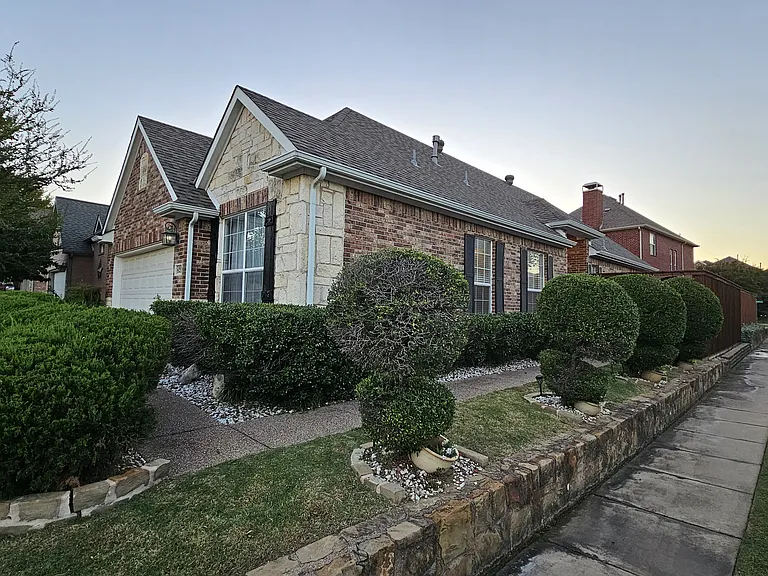 8207 Persimmon St — Photo 3