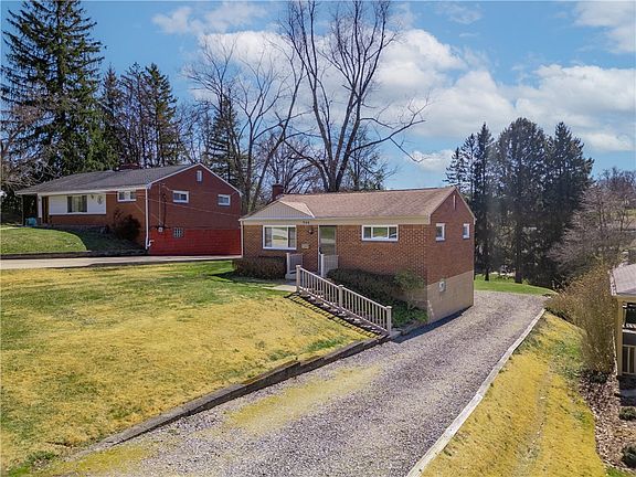 3rd image of 946 Wilamit Dr