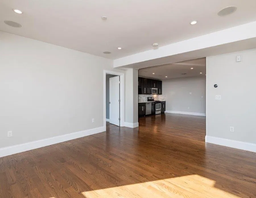 2 bed, 1031 sqft, $4,375 — Photo 3