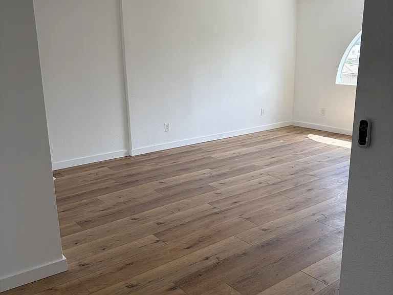 5257 Willowcrest Ave — Photo 21