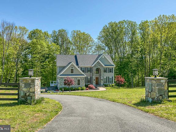 2nd image of 9950 Alydar Ct