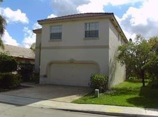 10328 SW 16th St, Pembroke Pines, FL 33025