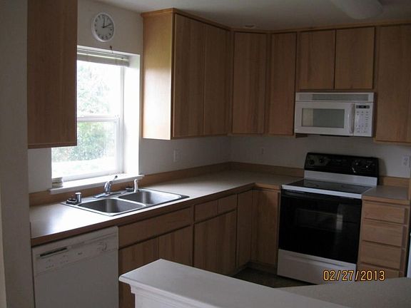 2nd image of 693 W North Camano Dr #B