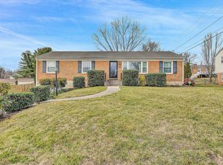 3455 Ashmeade Dr, Roanoke, VA 24018