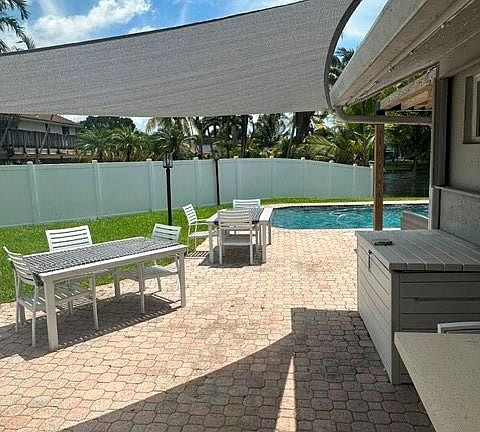 3rd image of 4860 SW 104th Avenue