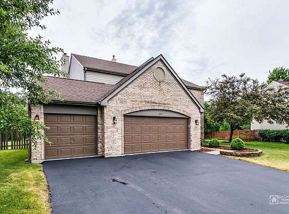 3rd image of 1847 Burton Dr