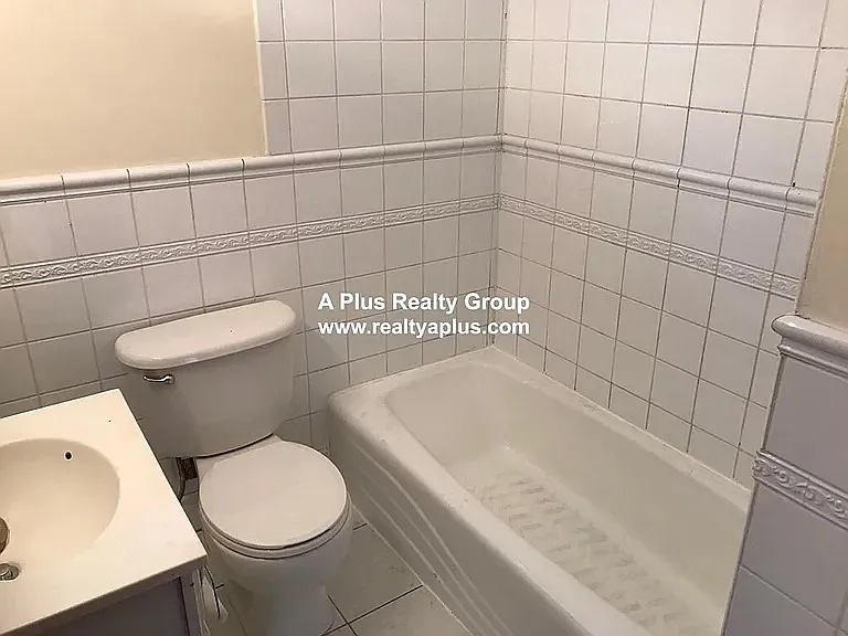 336 Centre St #1A — Photo 7