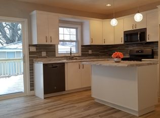 7322 Independence St, Merrillville, IN 46410