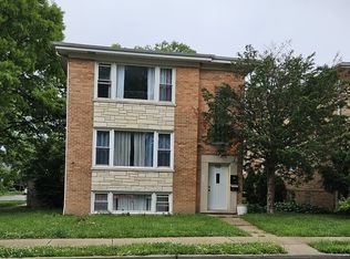 100 Forest Ave, Riverside, IL 60546