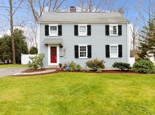 35 Bay View Rd, Wellesley, MA 02482
