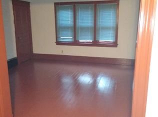 1235 S 71st St, West Allis, WI 53214