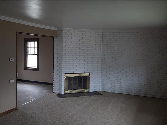 5th image of 2482 Weston Ave