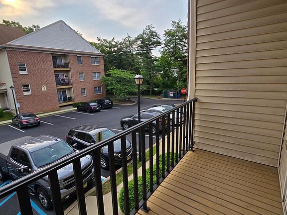 5th image of 70 Park St #1-10