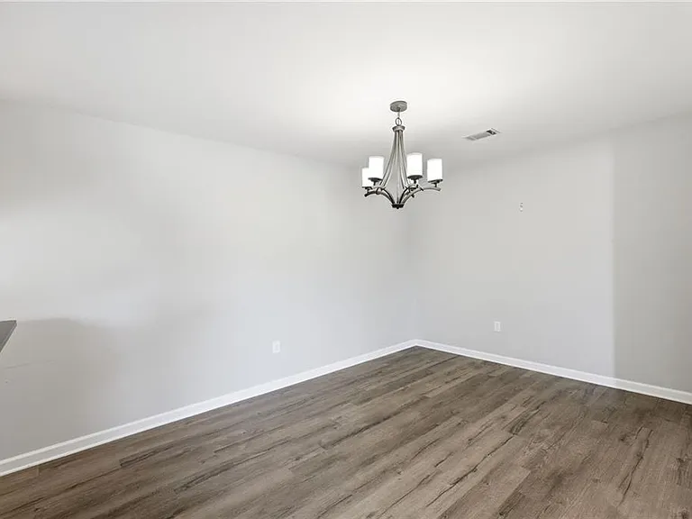 605 Candler St #B13 — Photo 11