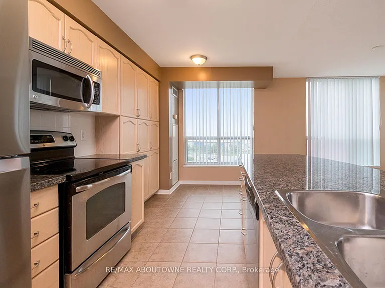 4850 Glen Erin Dr #704 — Photo 11