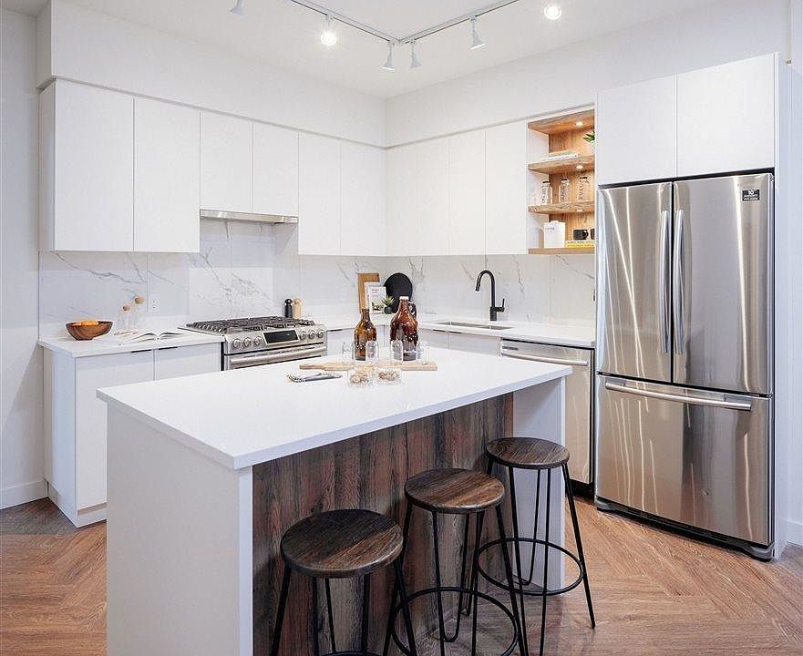 1st image of 3229 Saint Johns St #511