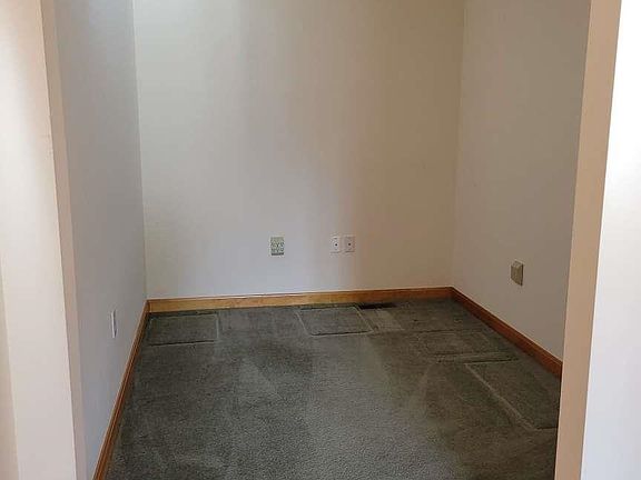 4th image of 12 Vista Way