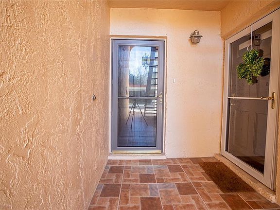3rd image of 117 Dogwood Cir #117