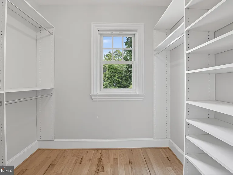5718 Huntington Pkwy — Photo 52