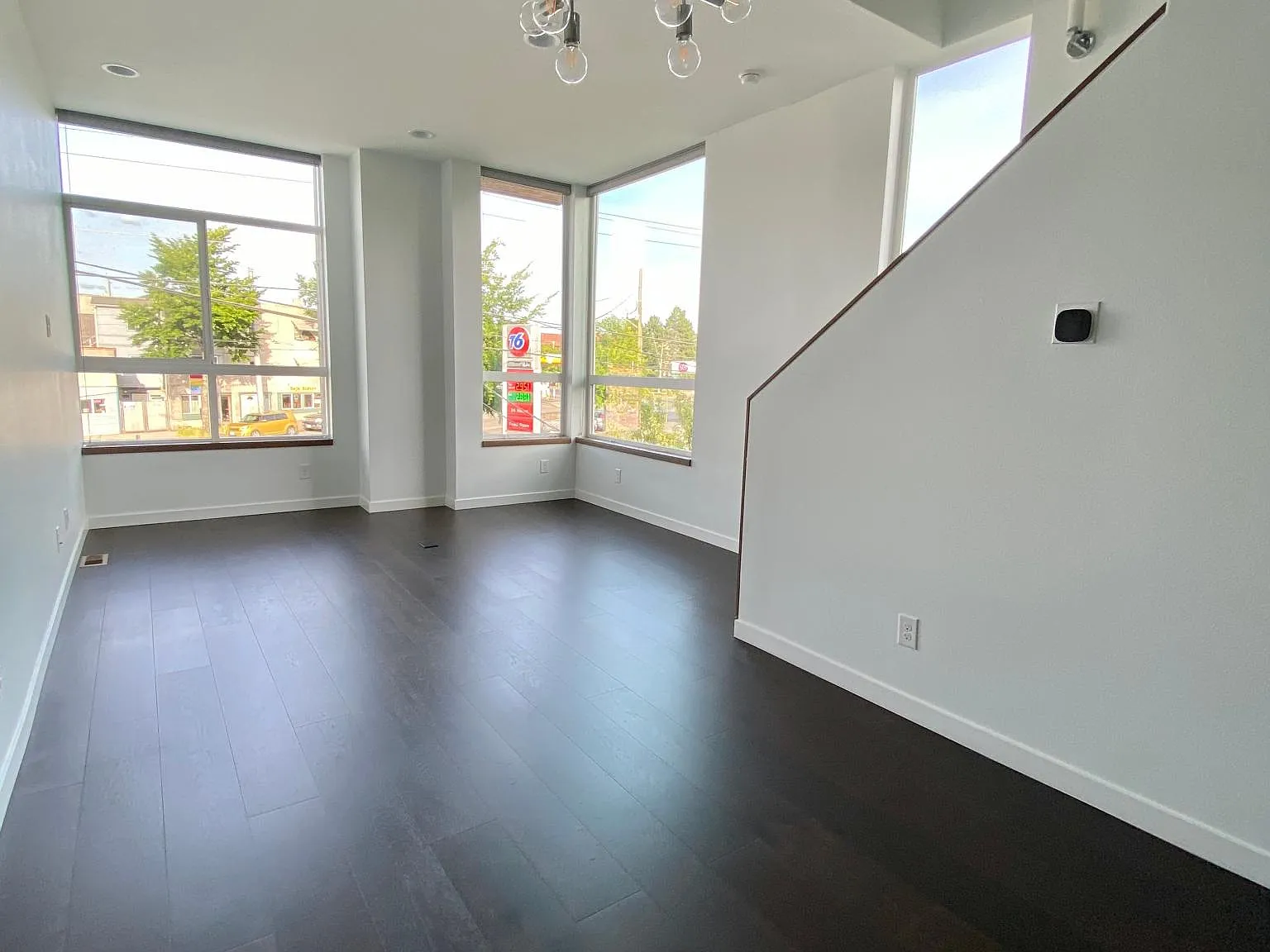 2405 14th Ave S — Photo 3