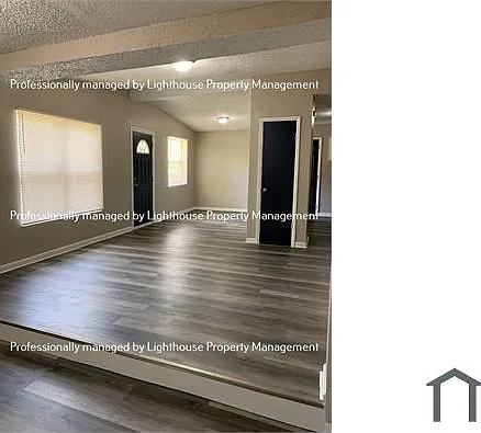 9036 Castle Blvd — Photo 3