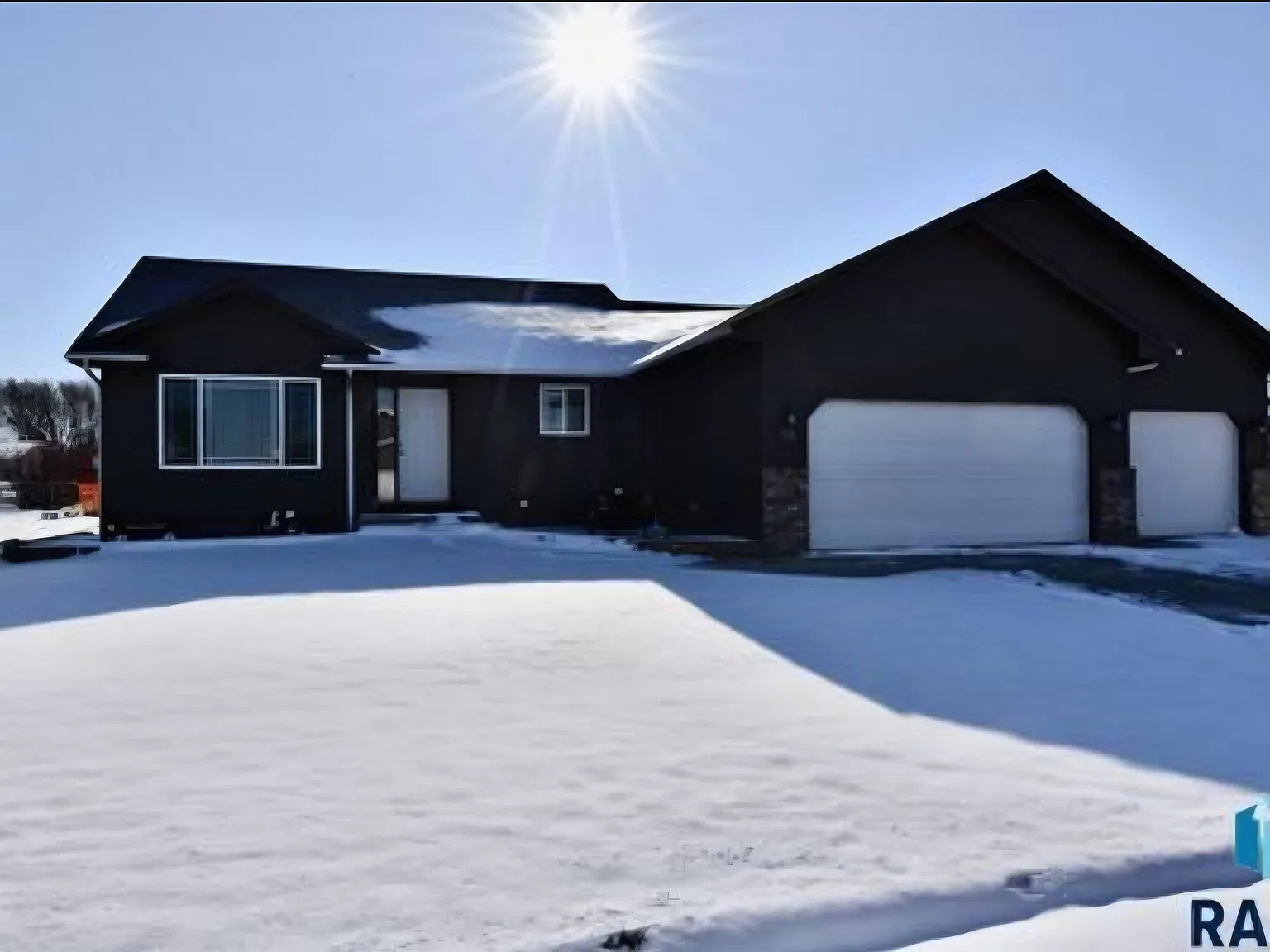 4 bed, 1805 sqft, $2,200 — Photo 1
