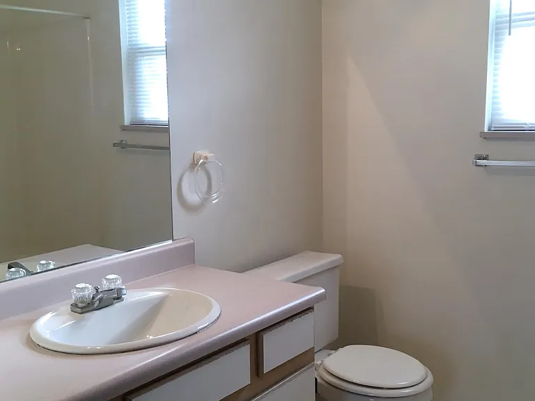 1274 Brittain Rd — Photo 8