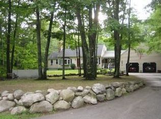 4 Heritage Dr, Hooksett, NH 03106