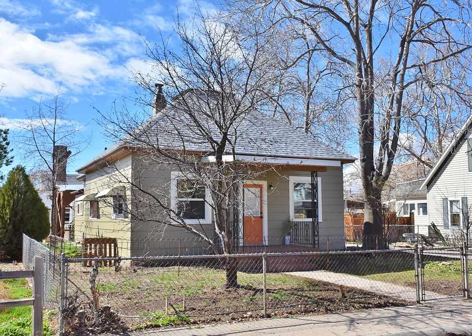 1st image of 323 W 5th St