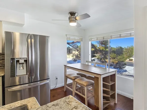 5092 Mandalay Springs Dr Unit 201, Las Vegas, NV 89120