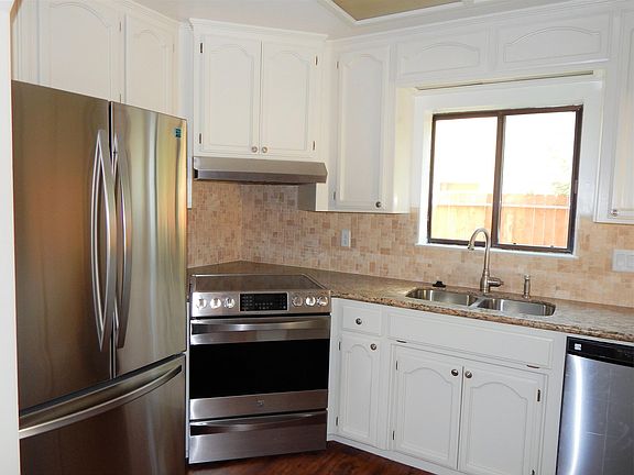 3rd image of 11432 Columbia Village Dr