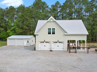417 Reaves Ferry Rd, Nakina, NC 28455