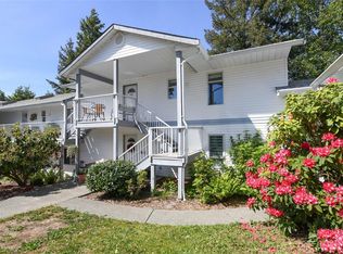 220 Back Rd Unit 204, Courtenay, BC V9N 3W6