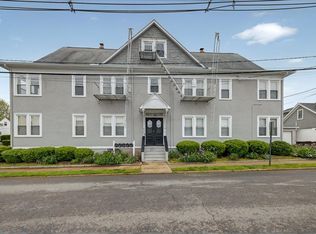 60 Elm St, Elmwood Park, NJ 07407