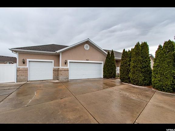 3rd image of 7857 S Woodman Ct