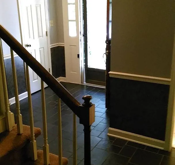 433 Raintree Dr — Photo 3