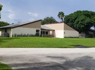 8240 SW 185th St, Cutler Bay, FL 33157