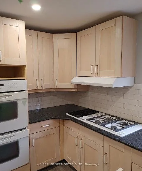 131 Bell Ave #1 — Photo 2