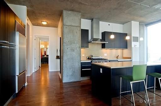 5th image of 600 N Fairbanks Ct APT 1701