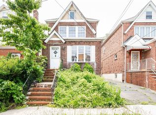 15024 20th Ave, Whitestone, NY 11357