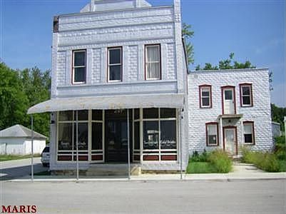 1st image of 207 Depot St