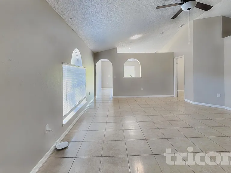 11621 Ivy Flower Loop — Photo 2