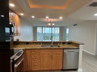 3510 Oaks Way APT 801, Pompano Beach, FL 33069
