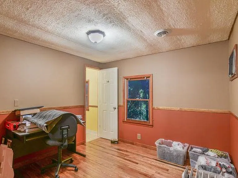492 Olinger Dr — Photo 19