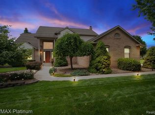 2238 Laurel Spgs, Brighton, MI 48114